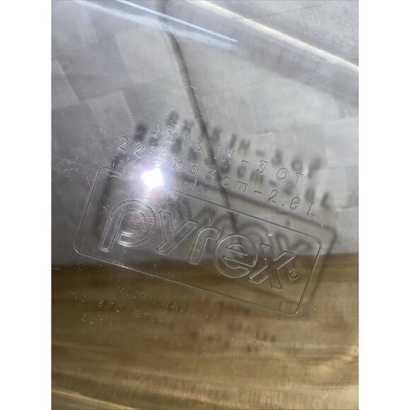 Vintage PYREX #2233 Clear Glass 13x9x2 3Qt Casserole/Baking Dish Made In USA - Picture 3 of 7